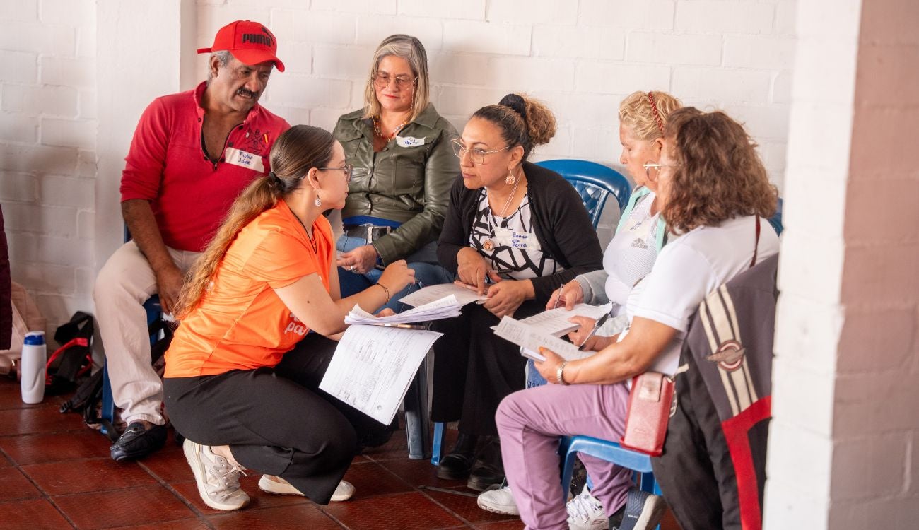 Así fueron los talleres de autocuidado y salud para cuidadores en Bogotá