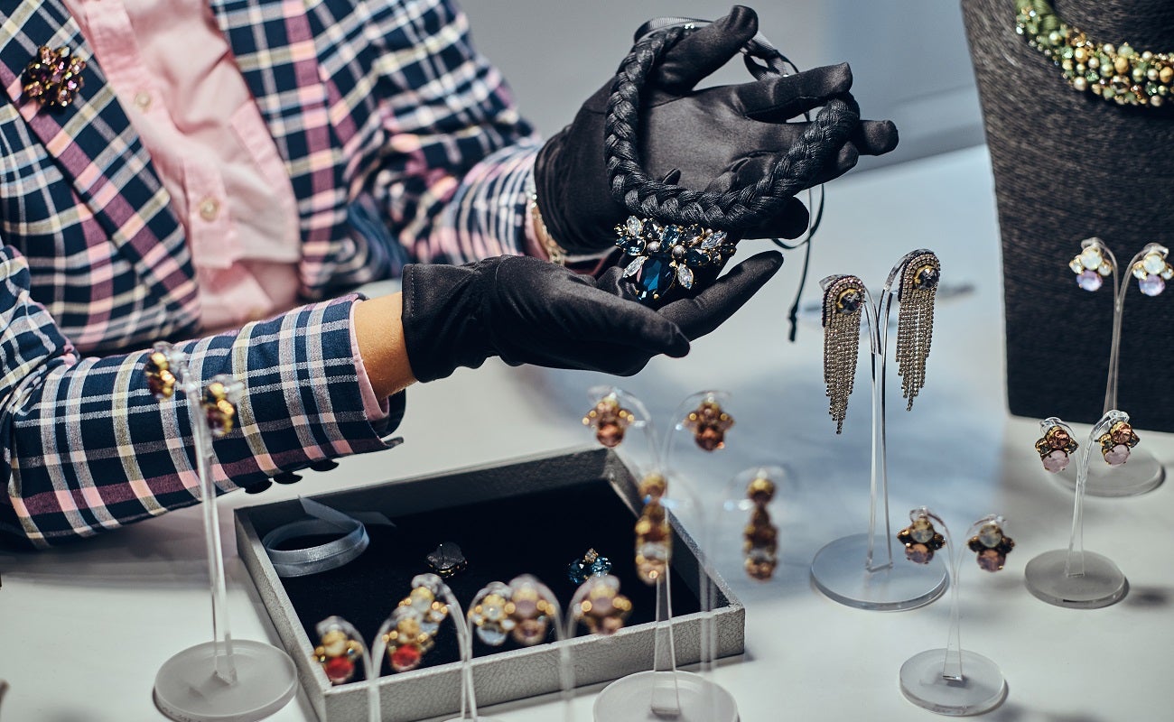 Venden joyas robadas en Chapinero