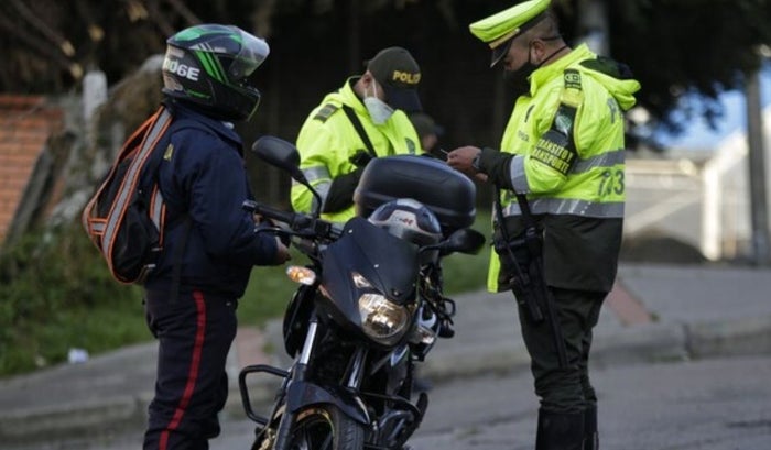 Ley que afecta a motociclistas ya rige Movilidad tendrá norma para multar