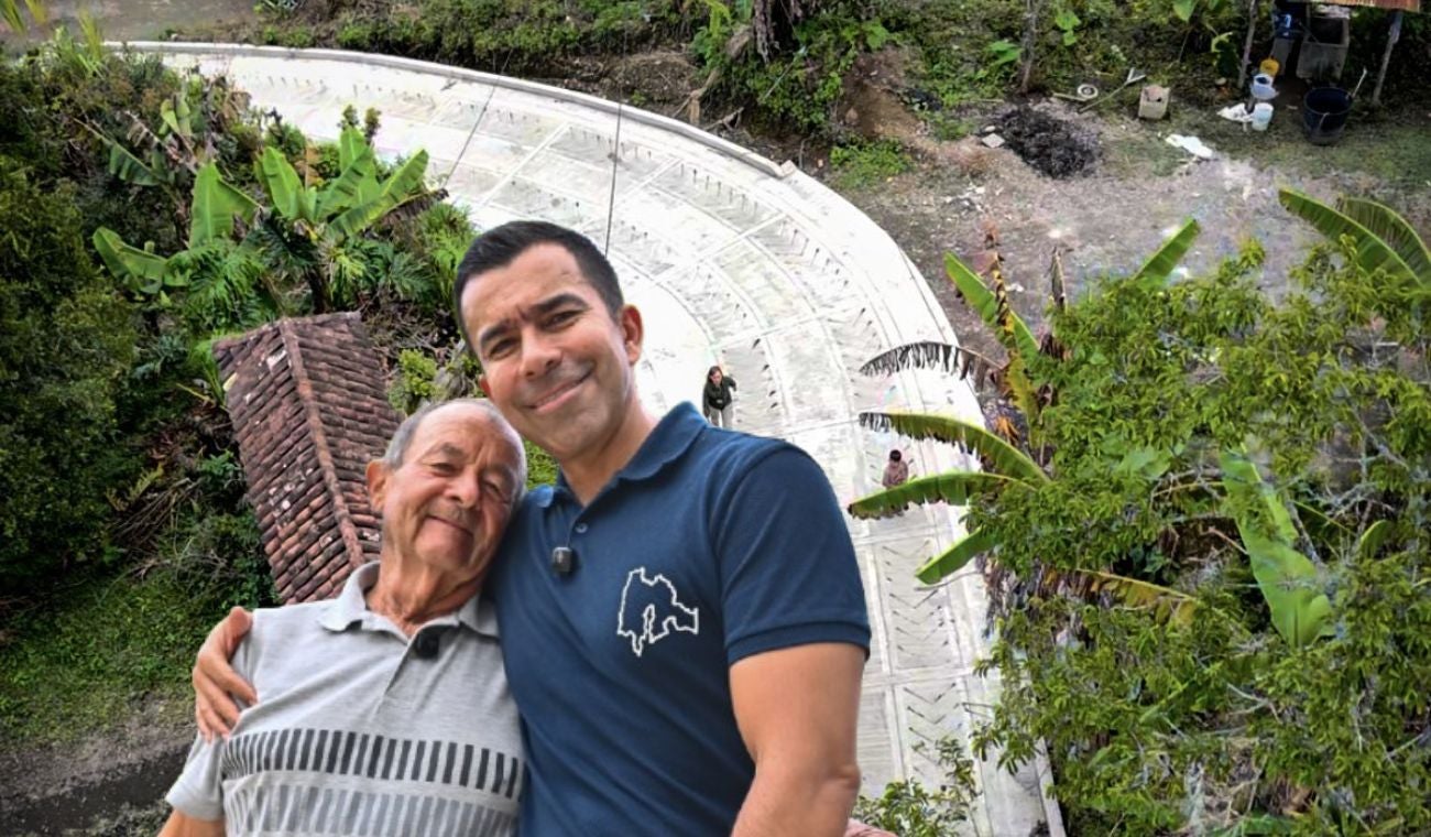 Placa huella en Sasaima, Cundinamarca