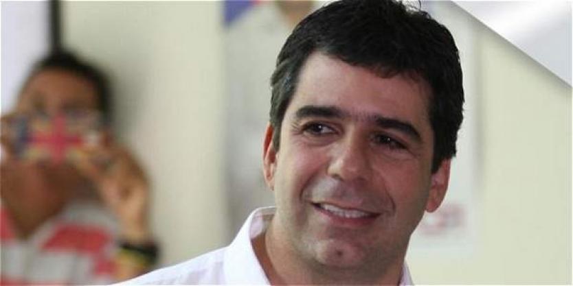 Alcalde de Barranquilla, Alejandro Char, rechaza decisión de la corte sobre dosis mínima