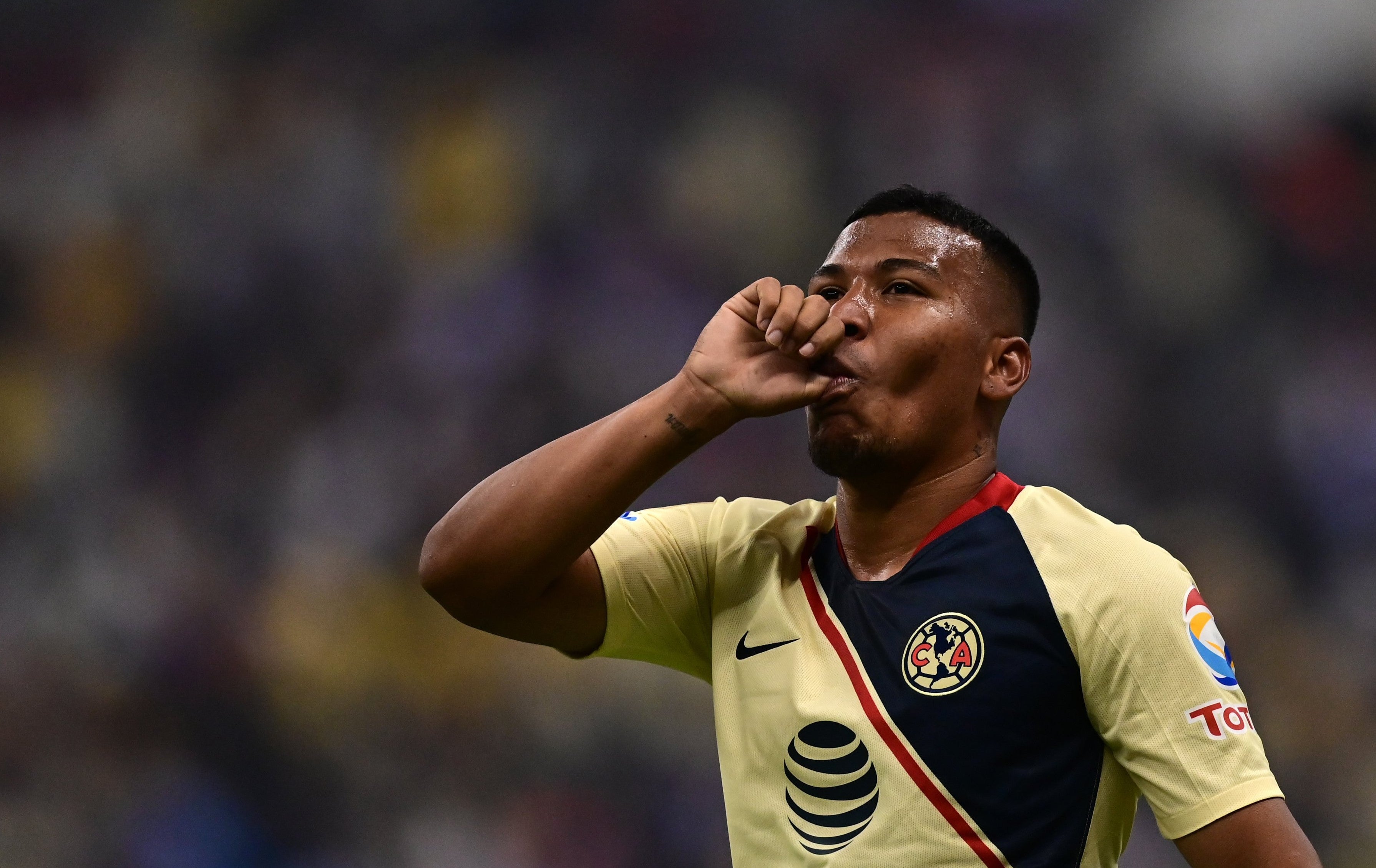 Roger Martínez, jugador de la Selección Colombia.