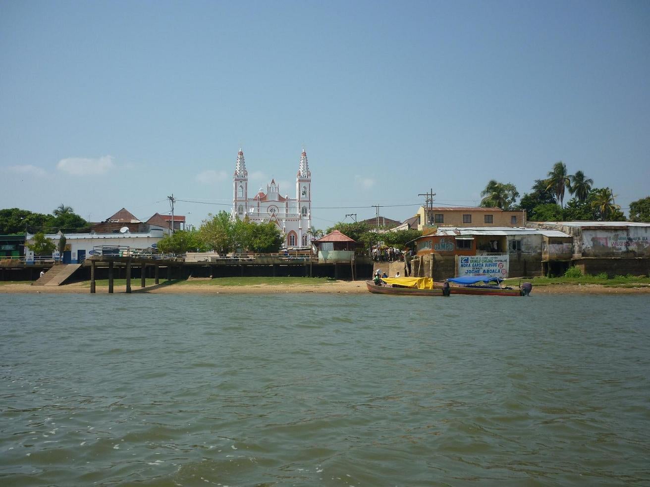 En este cuerpo de agua hay alerta por posible contaminación.