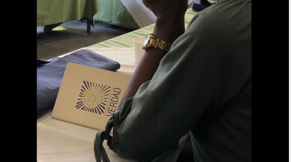 Mesas de trabajo en la Comisión de la Verdad