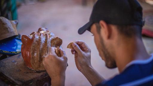 Más de veinte artesanos trabajaron en su creación.