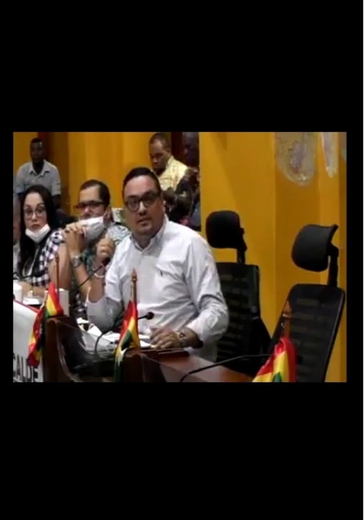 Concejales hacen sesión con tapabocas