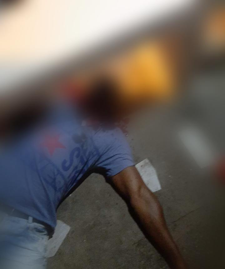 Lo mataron cuando hablaba por celular