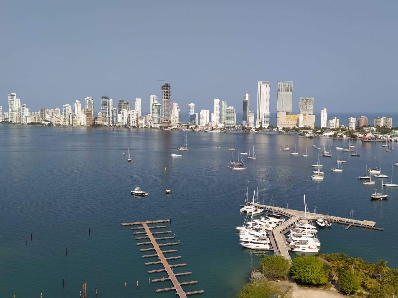 Advierten erosión en murallas de Cartagena