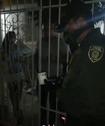 habían sido contratados para dar serenata en un cumpleaños