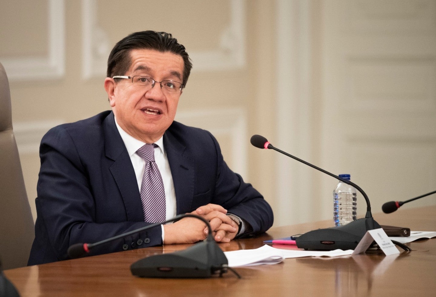 Fernando Ruíz, ministro de Salud