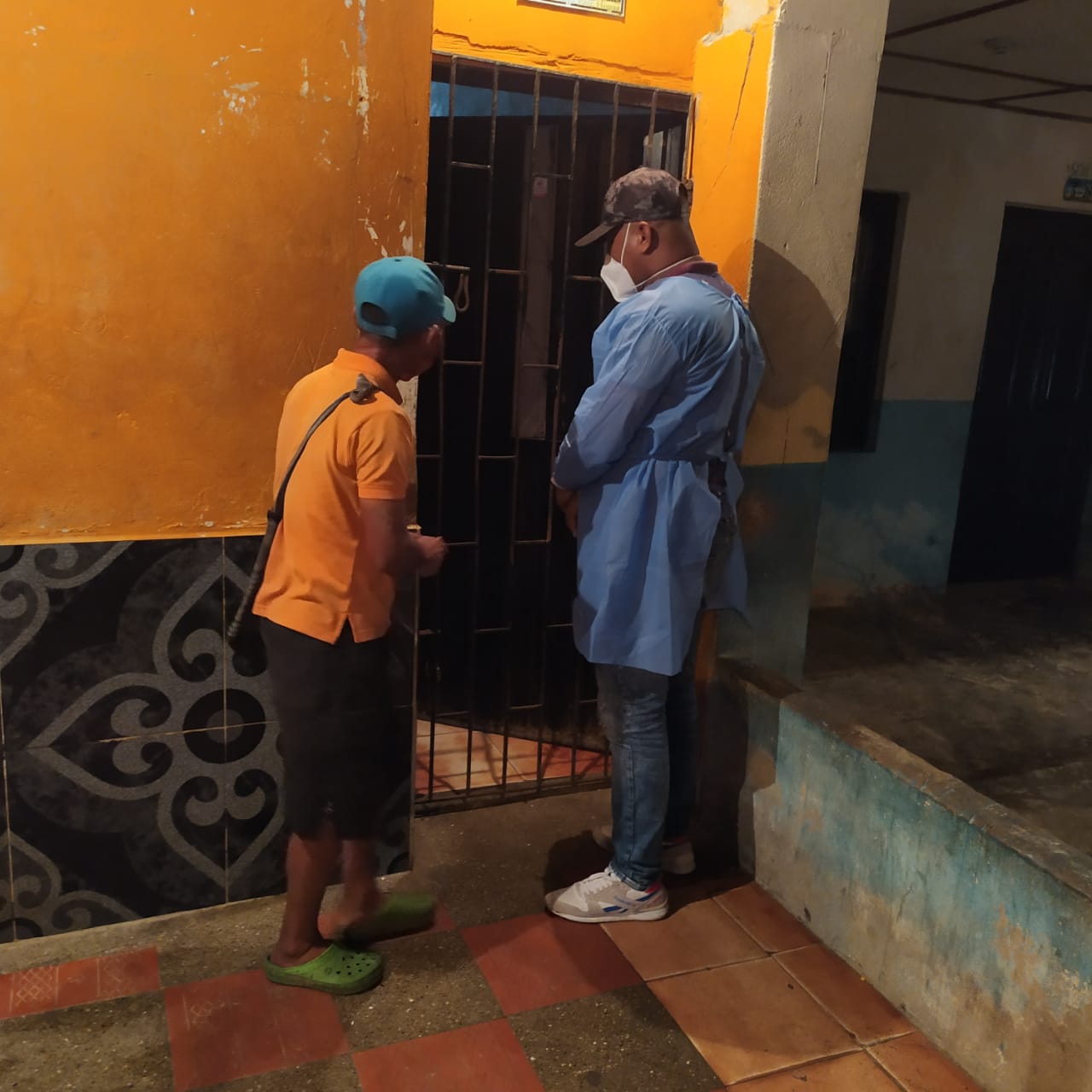 el alcalde y los secretarios vienen escuchando a la comunidad y acompañando los procesos