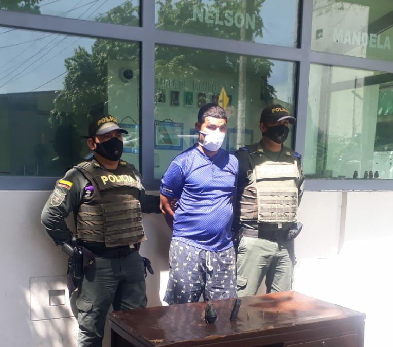 Lo sorprendieron con una granada y un proveedor