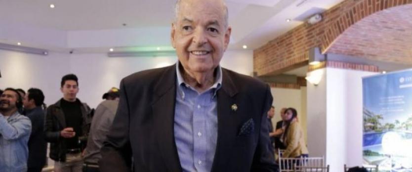 Desmienten complicaciones en estado de salud de Raimundo Angulo por COVID-19