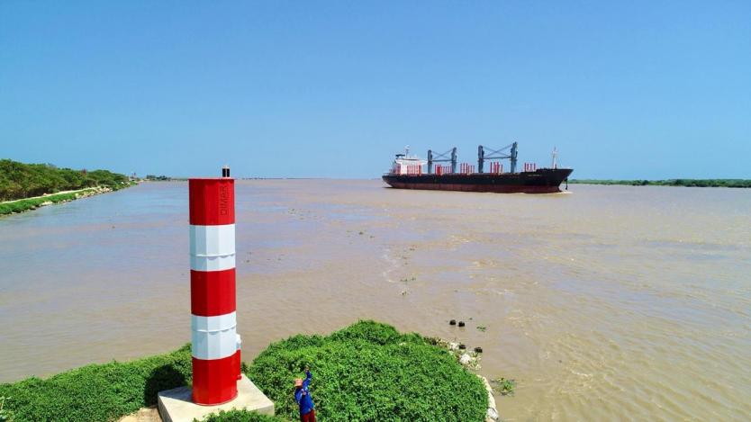 Búsqueda de joven desaparecido en el río Magdalena