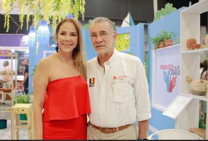 Esposa de exgobernador sufre grave accidente.