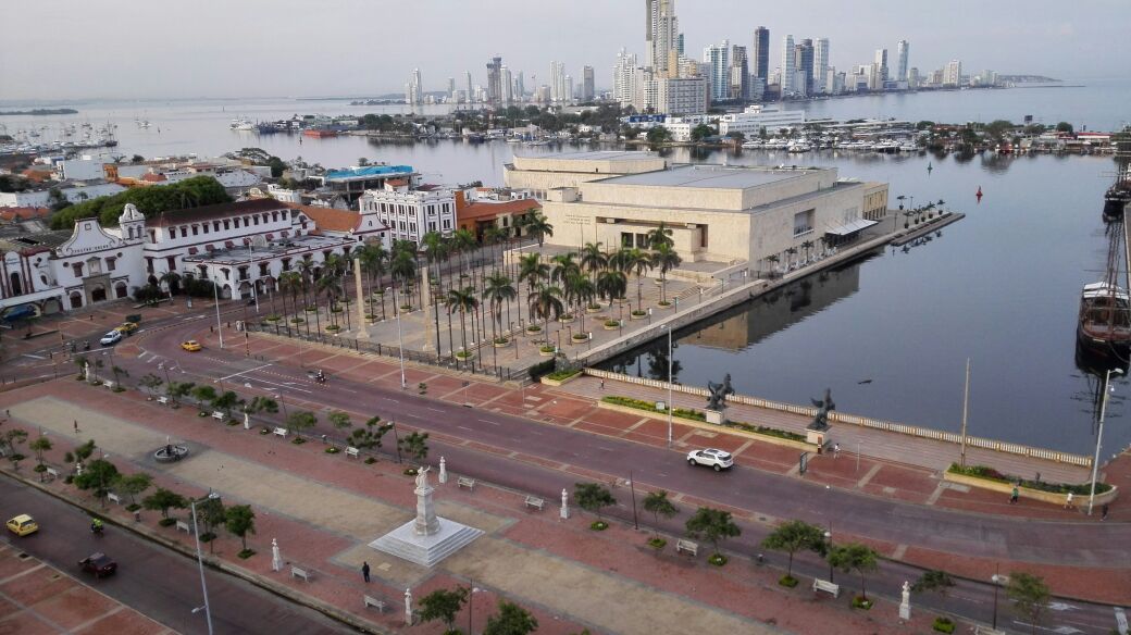 El autocine funcionaría en el parqueadero del Centro de Convenciones Cartagena de Indias