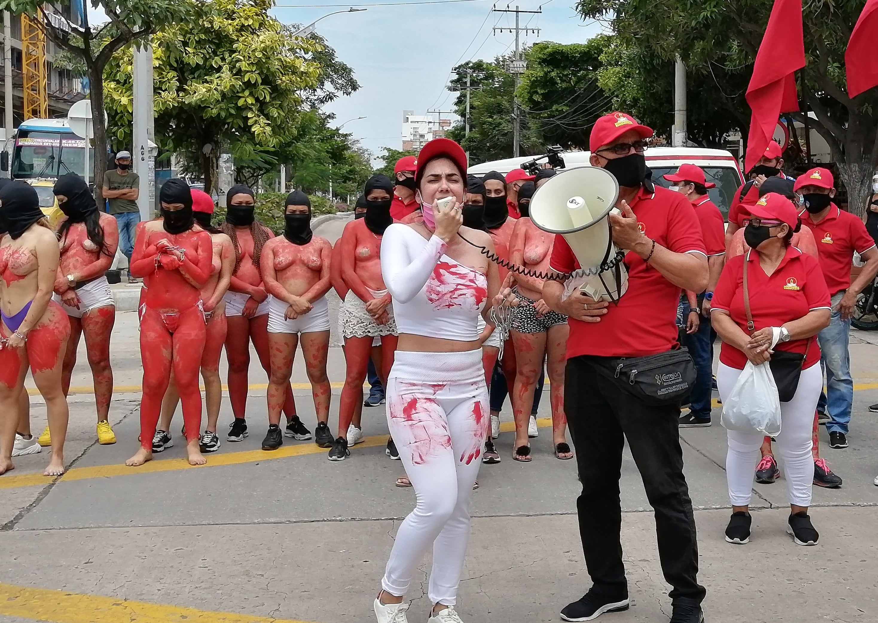 Los trabajadores protestaron por los derechos laborales.