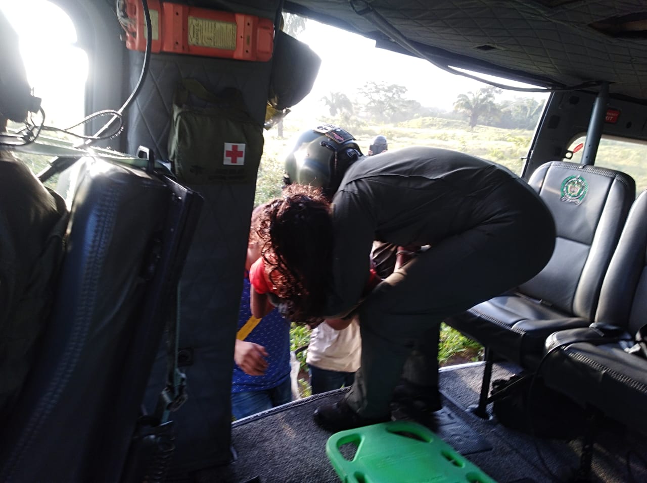 Las autoridades apoyaron el traslado de tres menores que resultaron heridos en medio de un vendaval en la comunidad en la Sierra Nevada de Santa Marta