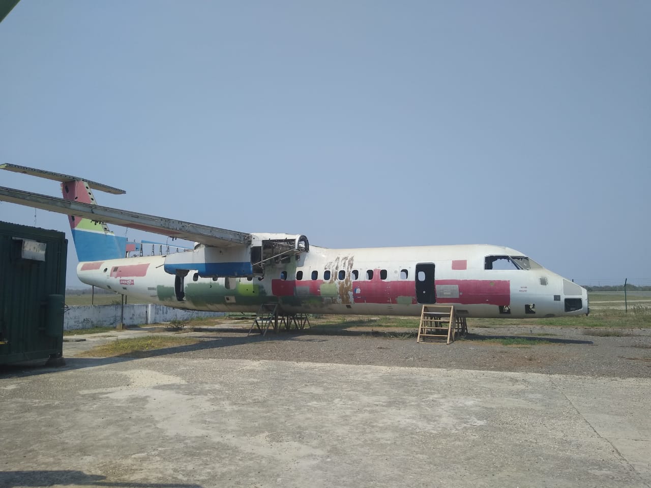 Este fuselaje de avión será ubicado en este parque.