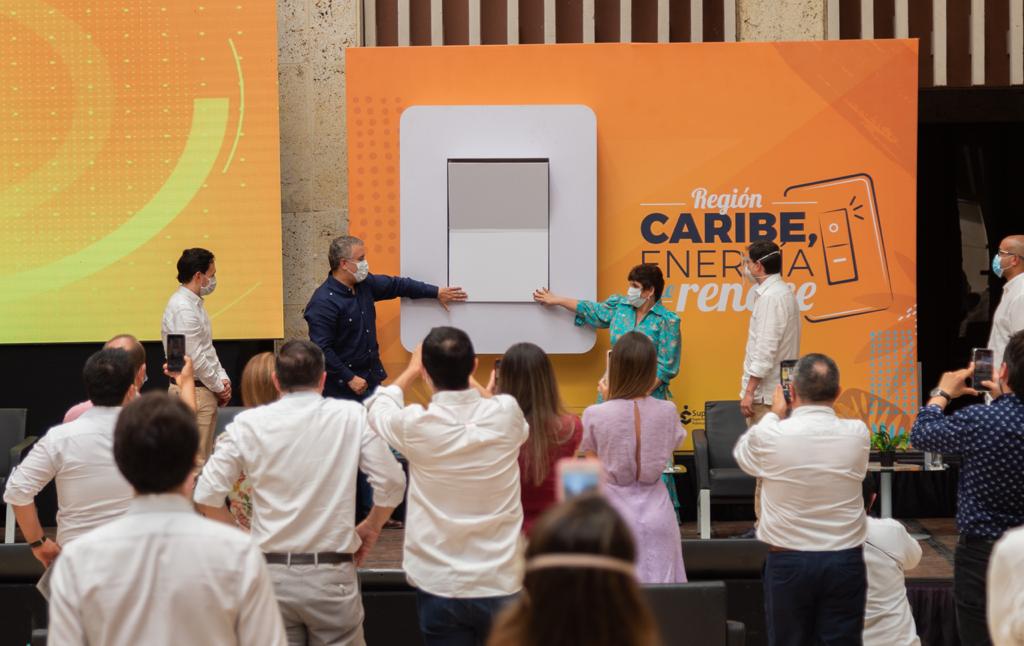 Presidente en Cartagena con el nuevo operador de energía