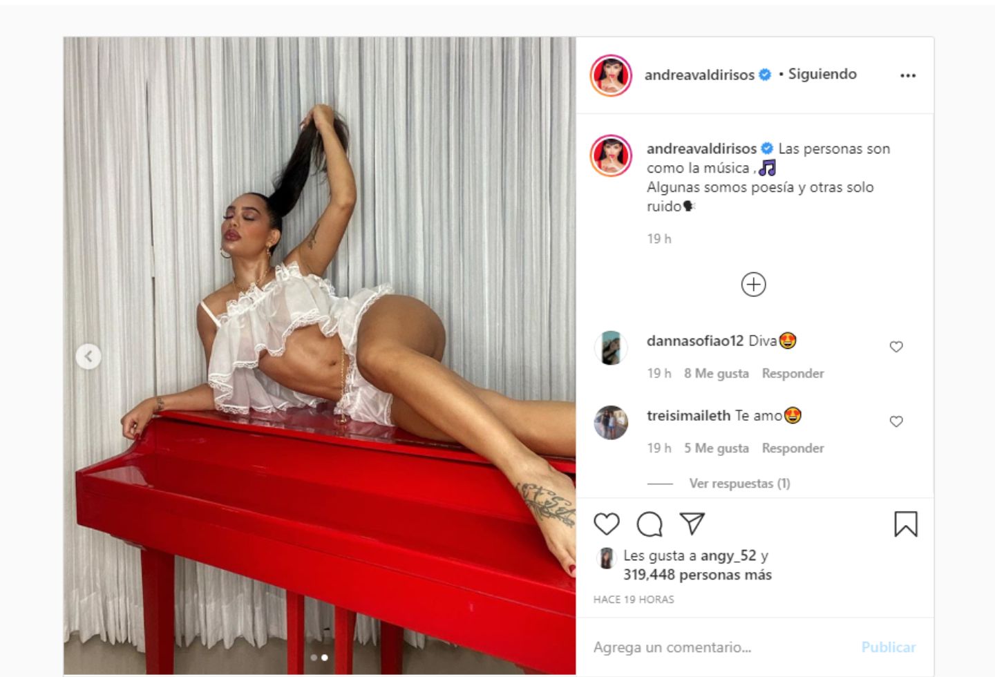 Andrea Valdiri y sus transparencias