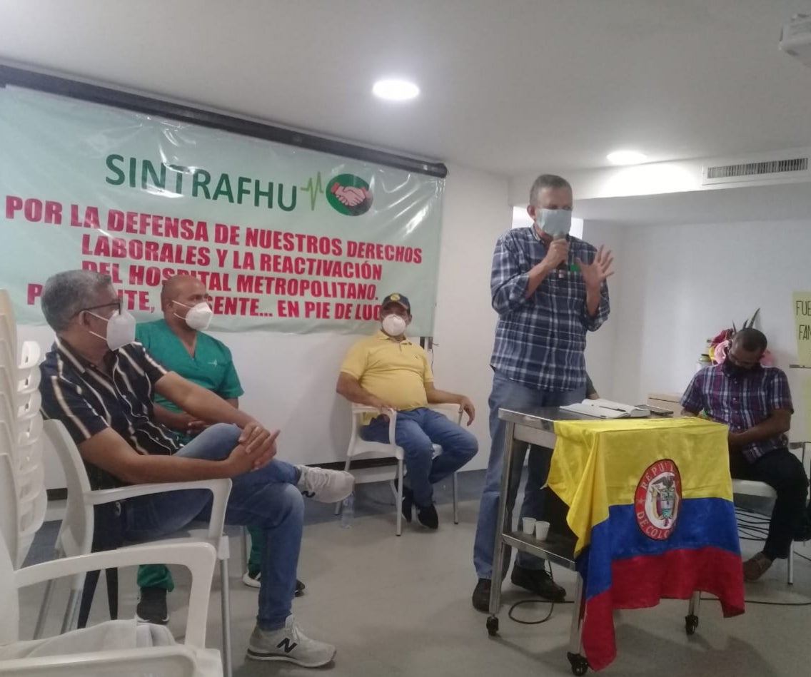 Trabajadores reclaman el pago atrasado de salarios