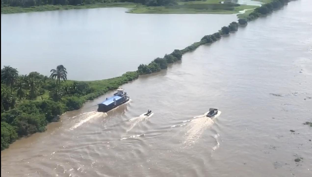 La Policía y Armada Nacional realizan recorridos en el Parque Isla Salamanca.