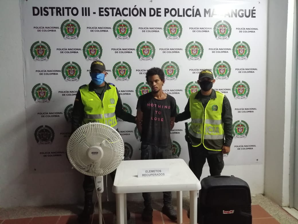 Le hallaron los elementos que horas antes se había hurtado.