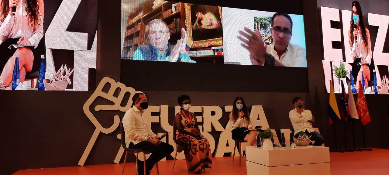 en el foro pre candidatos presidenciales de partidos alternativos vieron la necesidad de unirse para próximas elecciones