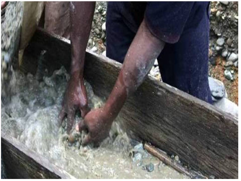 Las autoridades realizan las respectivas labores para iniciar las tareas de rescate