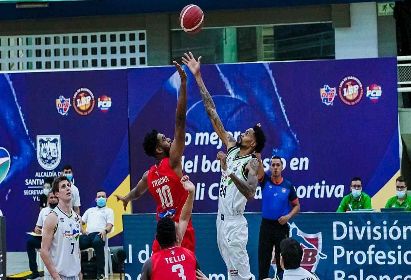 Titanes Vs. Team Cali