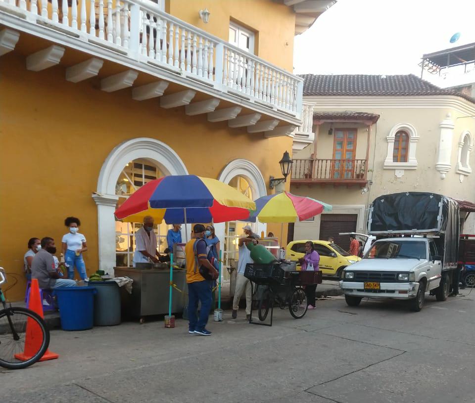 Advierten descontrol en el espacio público en el Centro Histórico de Cartagena