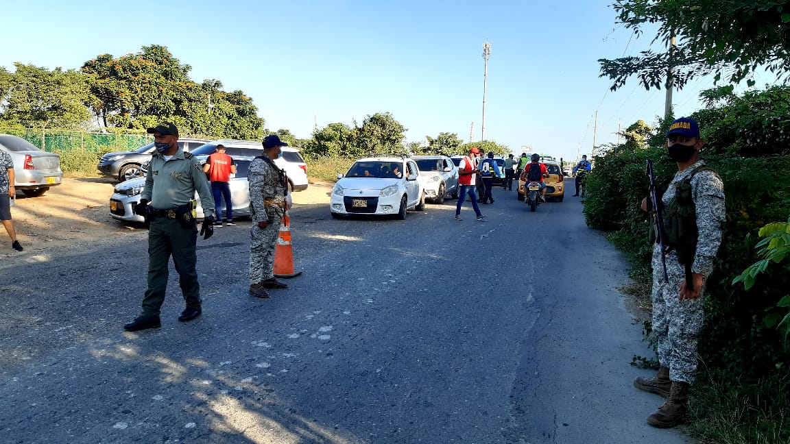 Devuelven a 1.500 personas que pretendían ingresar a Playa Blanca sin reservas