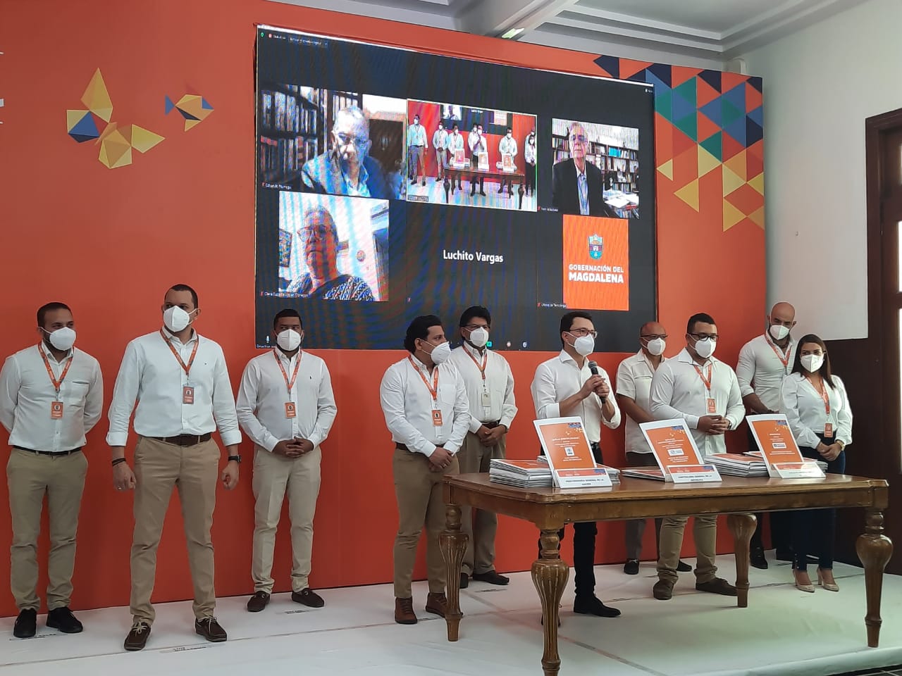 gobernador denunció ante los entes de control, posibles detrimento de erario público