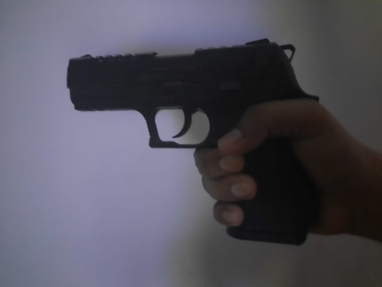 Lo sorprendieron en un estadero de madrugada