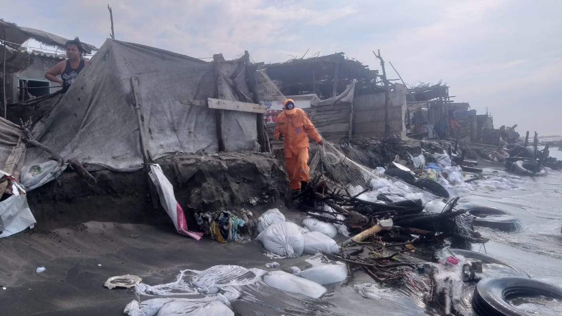 cerca de 100 personas se han visto afectados por la erosión