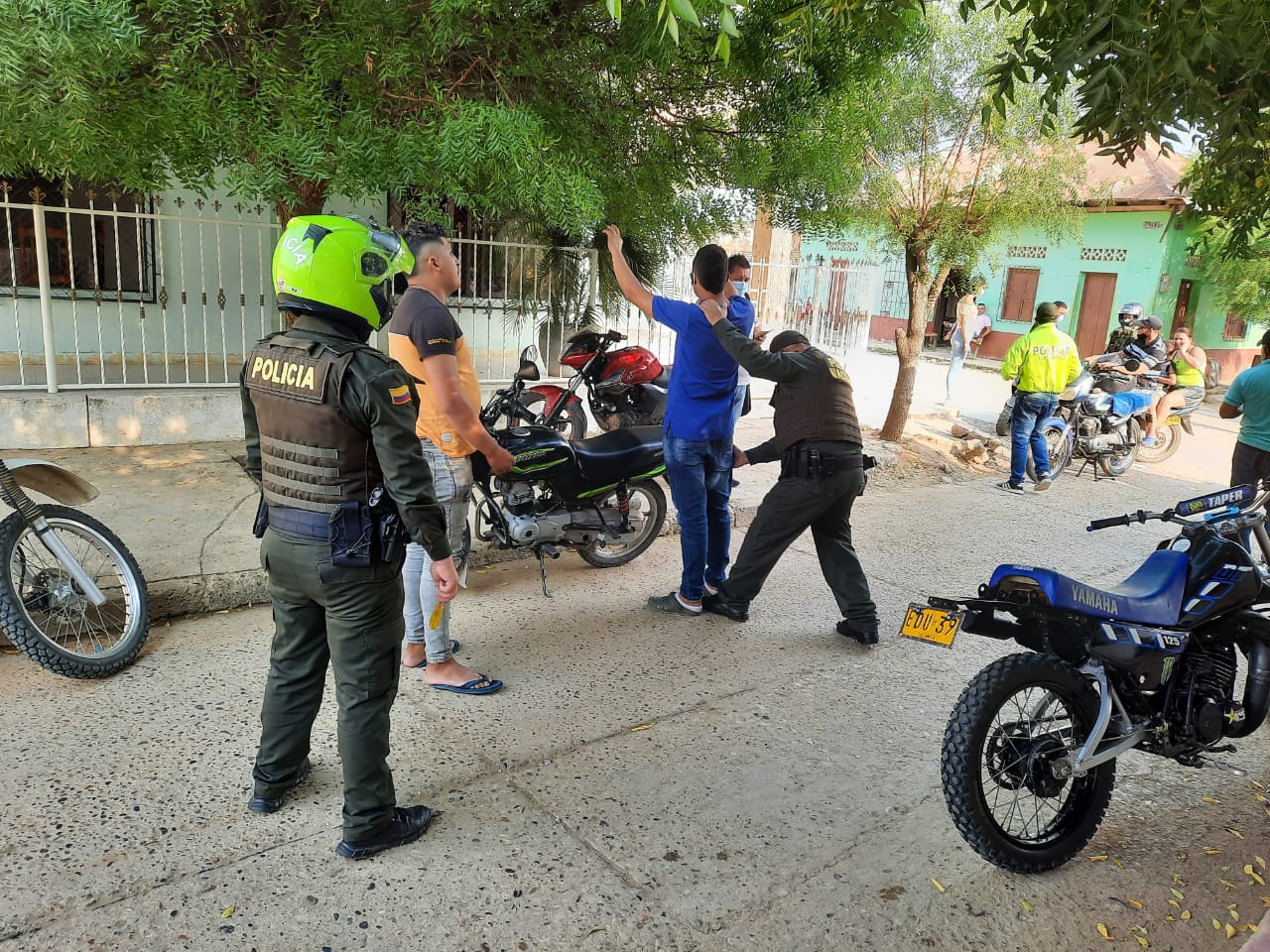 También se revisan cámaras de seguridad