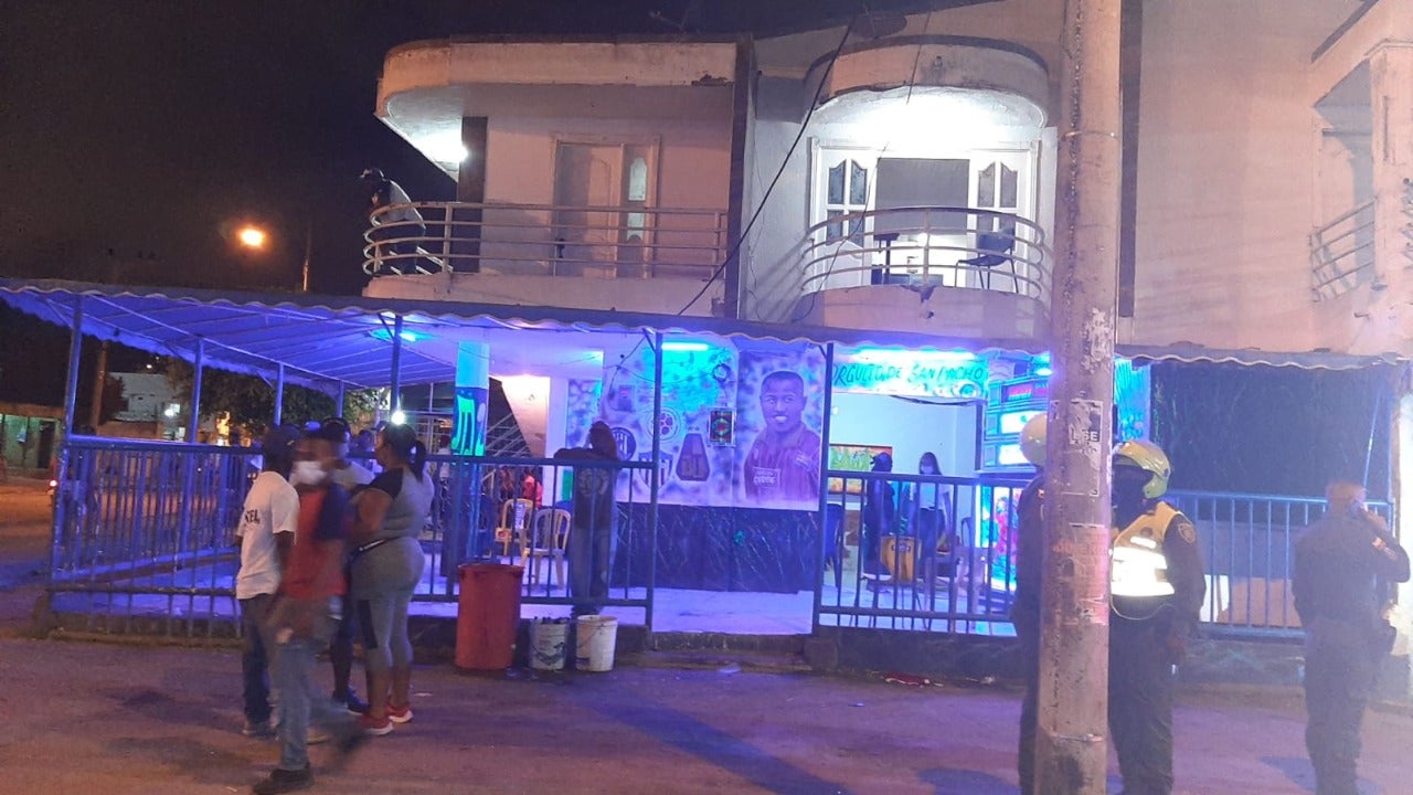 Por la aglomeración y sin tener las medidas de bioseguridad