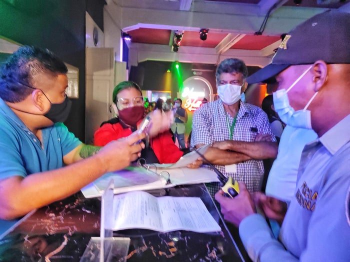 Fiesta clandestina en Cartagena