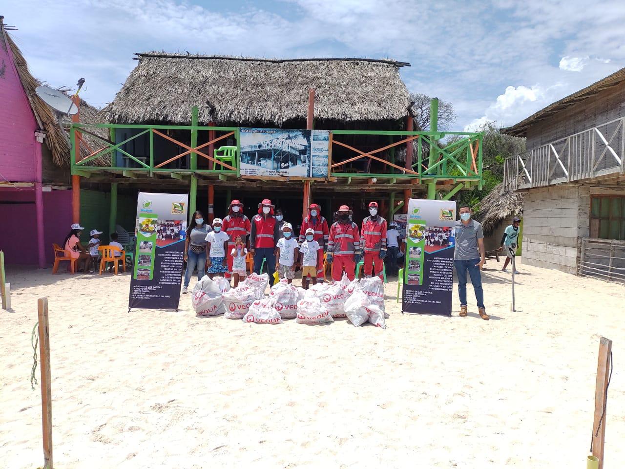 Educar a los niños y jóvenes para que tomen conciencia y ejerzan como veedores
