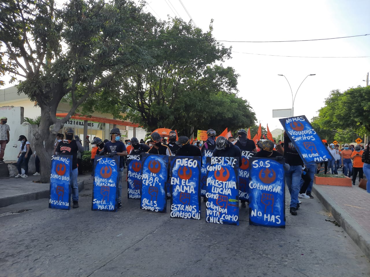 Los artistas samarios se pronunciaron personificando al esmad de la cultura