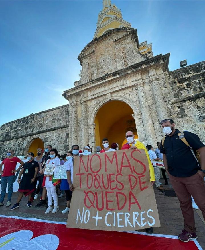 Platón en la Torre del Reloj