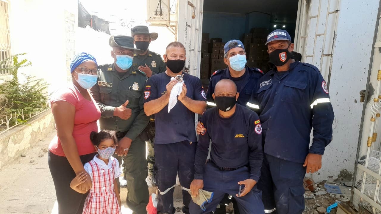 Permaneció atrapado por más de 72 horas en la tubería