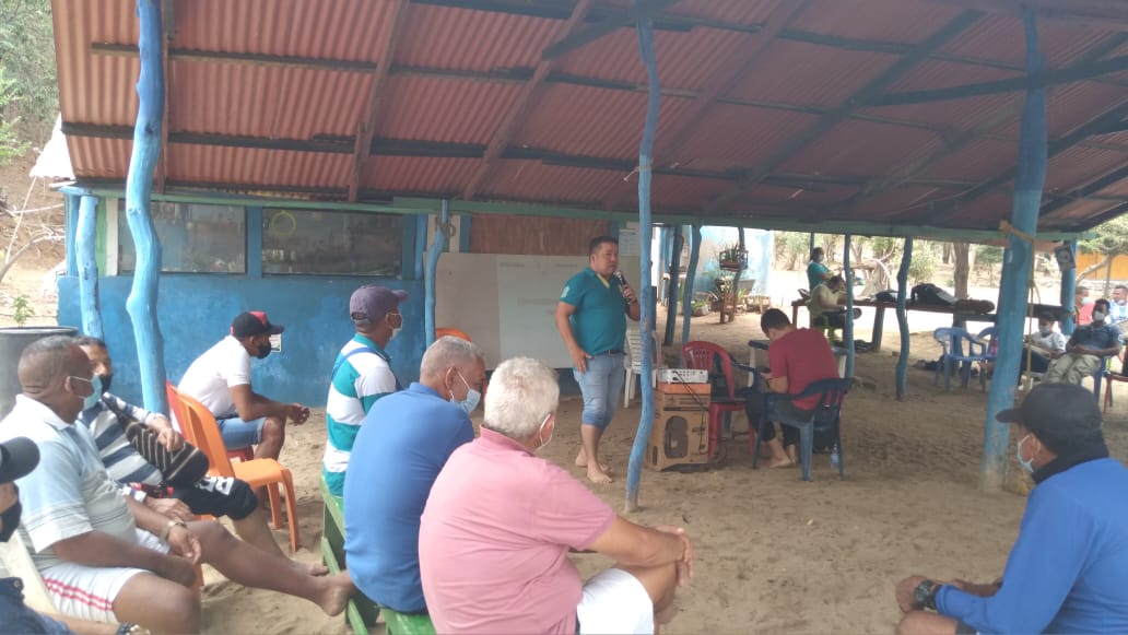 Jornada de sensibilización y educación ambiental con los pescadores de playa cristal