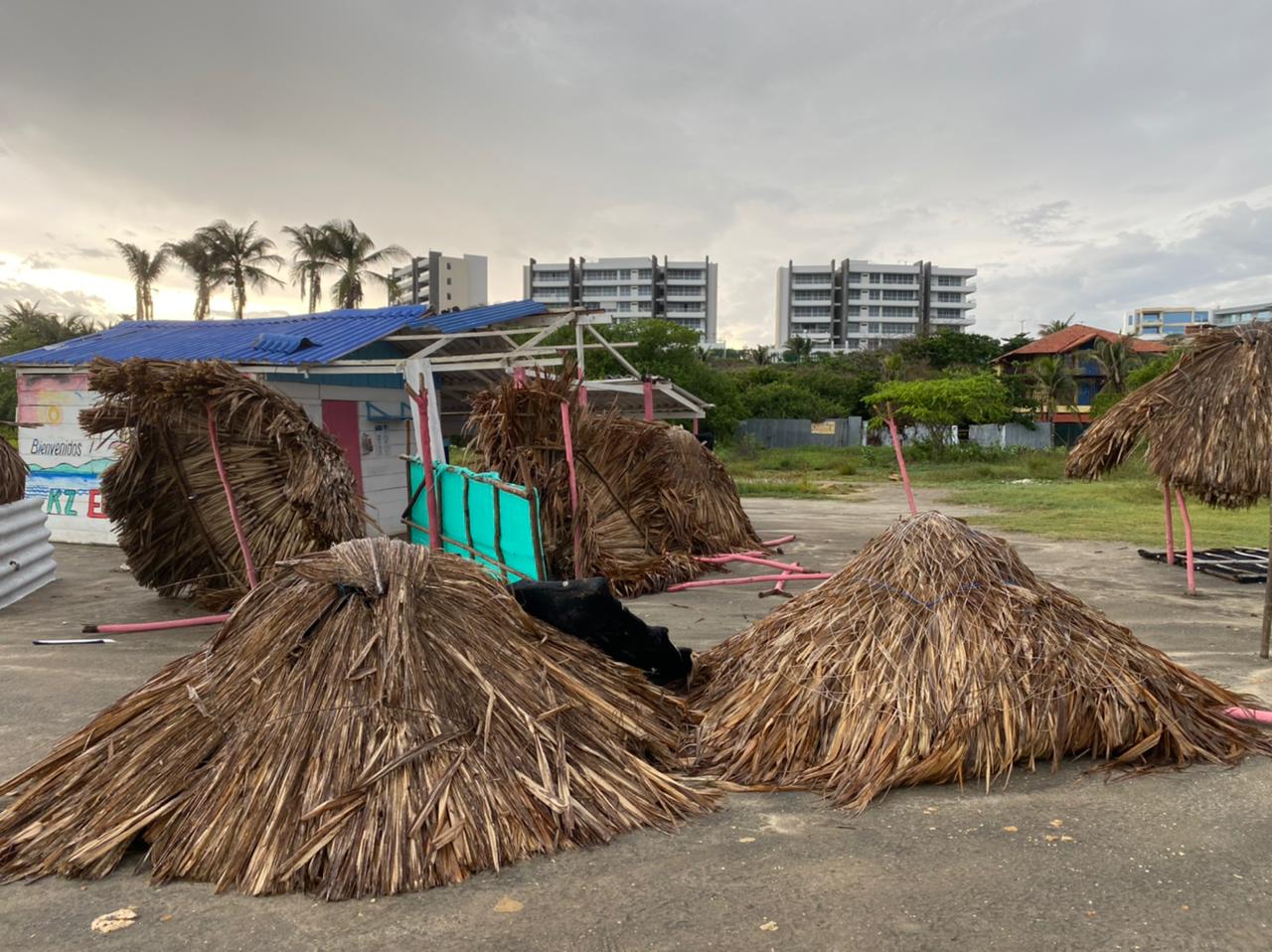 Casetas afectadas en Puerto Colombia tras la fuerte lluvia