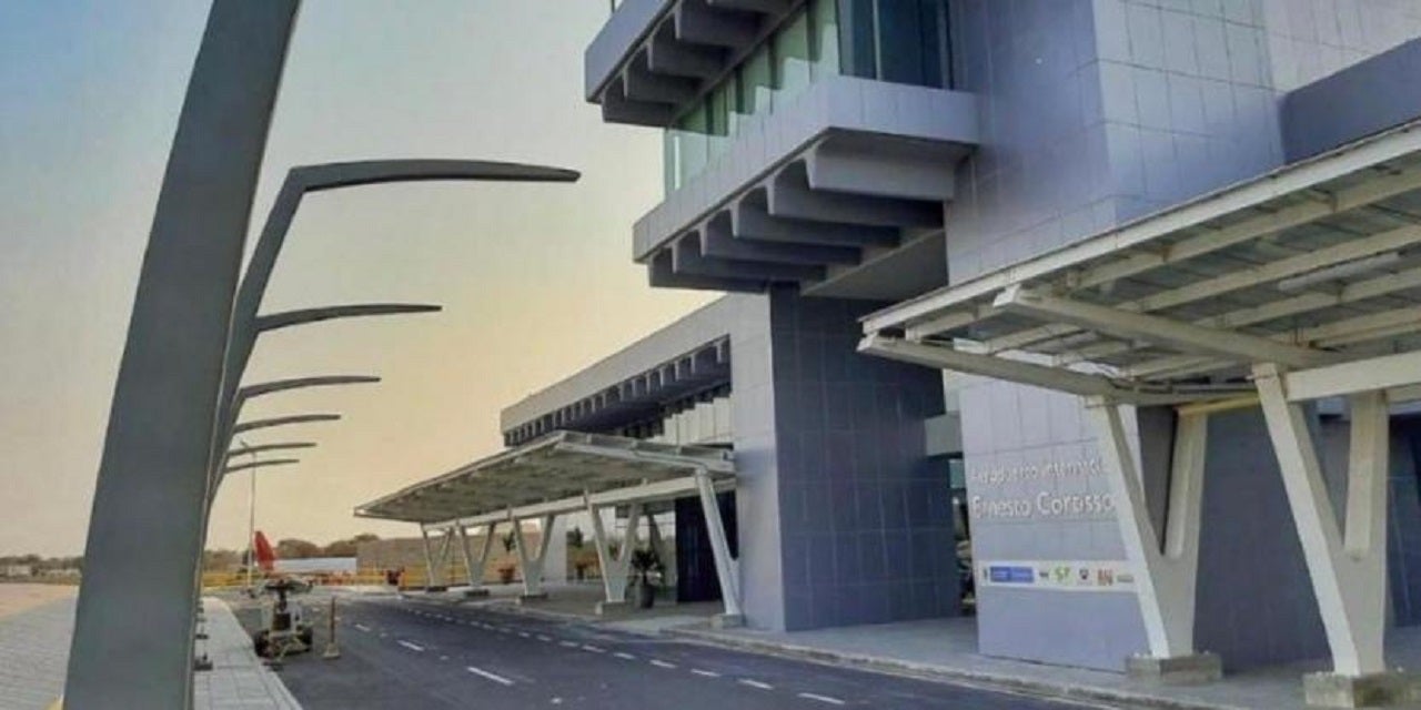 Fachada Aeropuerto Ernesto Cortissoz.
