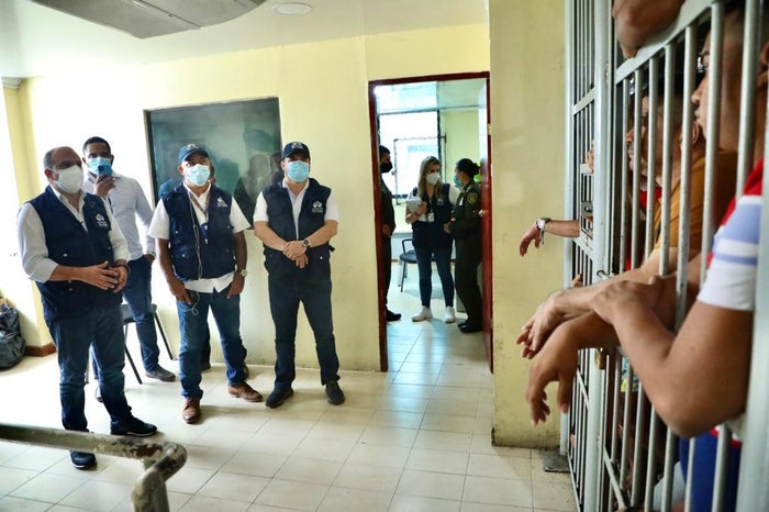 Recorrido del defensor del pueblo en los Centros de Detención Transitoria de Cartagena