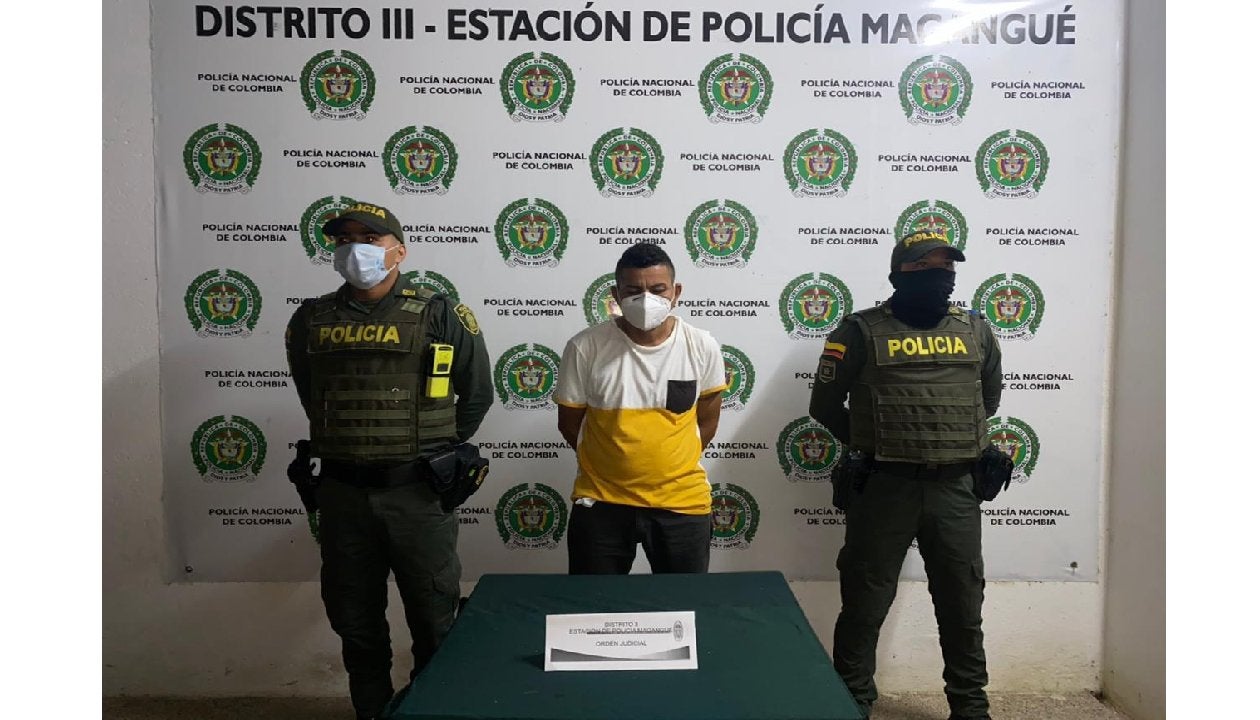 Tiene una orden de captura vigente para cumplir condena