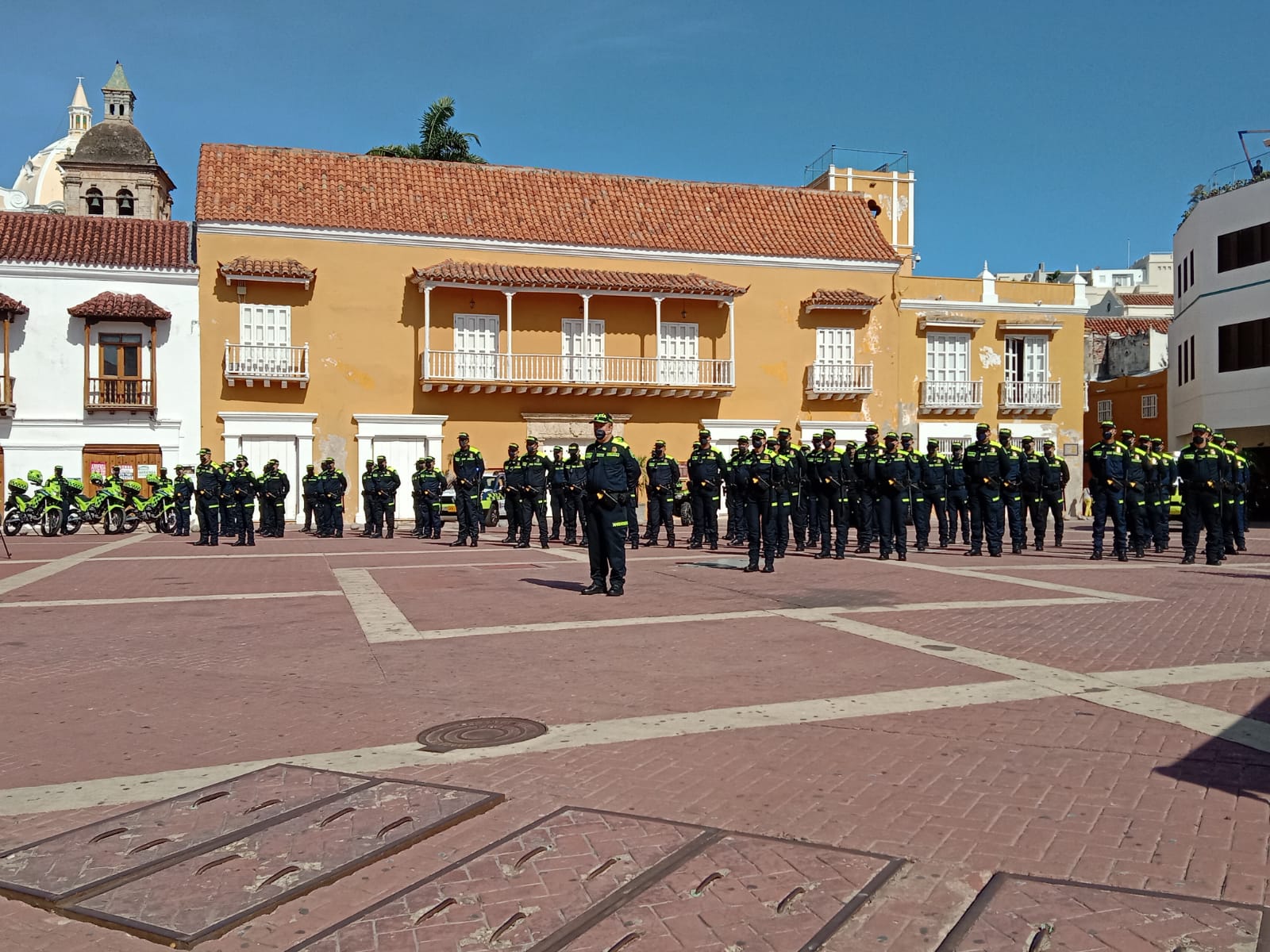 Cartagena, una de las ciudades que hoy viste el nuevo uniforme de la Policía Nacional