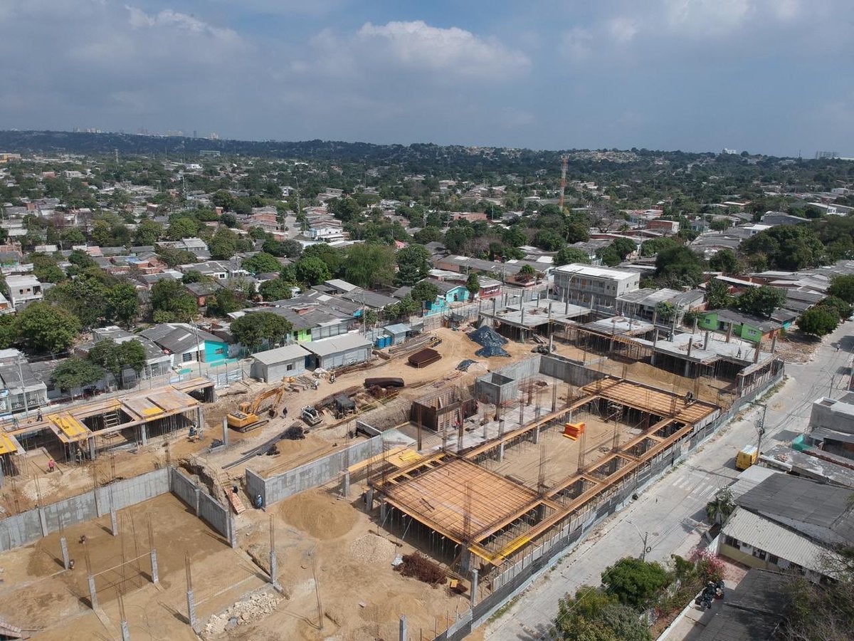 Vista aérea del megacolegio de Shakira en el barrio El Bosque